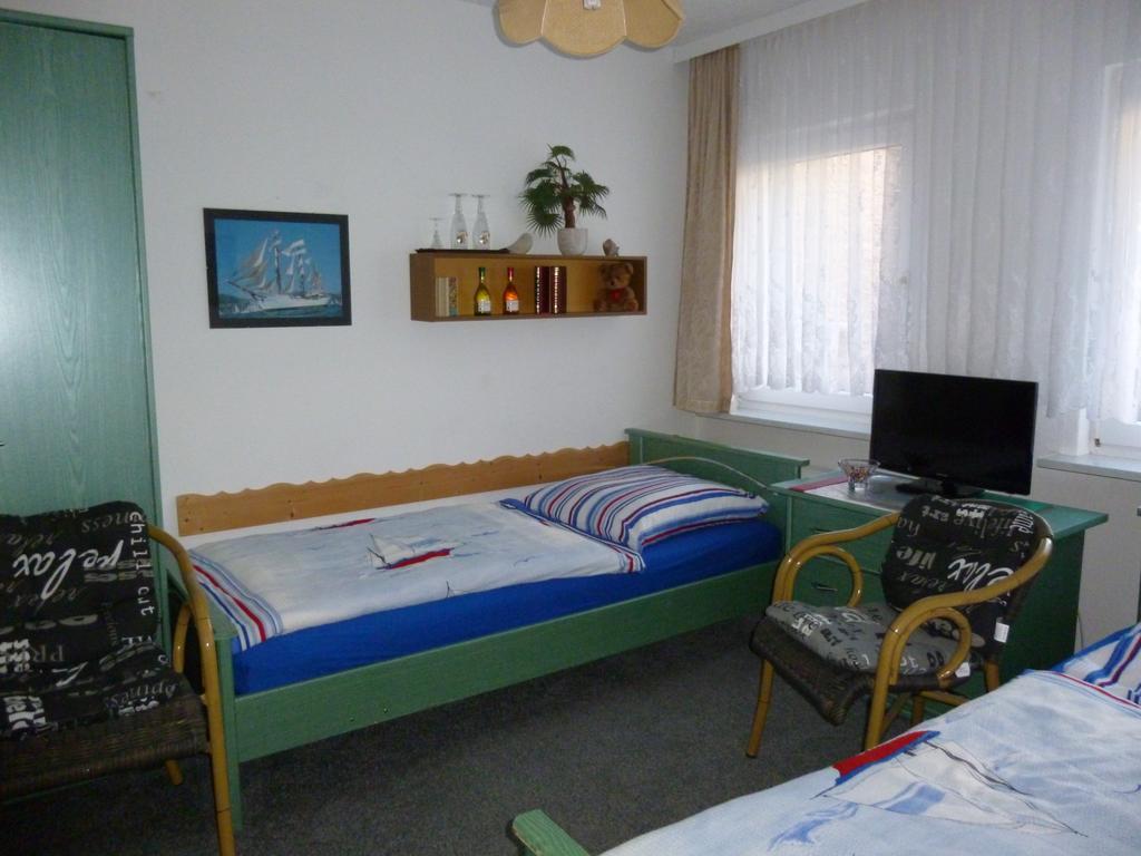 Pension Am Peeneufer Ug Wolgast Chambre photo