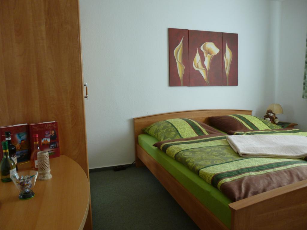 Pension Am Peeneufer Ug Wolgast Chambre photo
