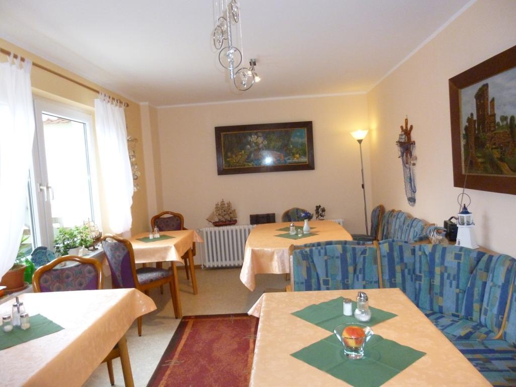 Pension Am Peeneufer Ug Wolgast Extérieur photo